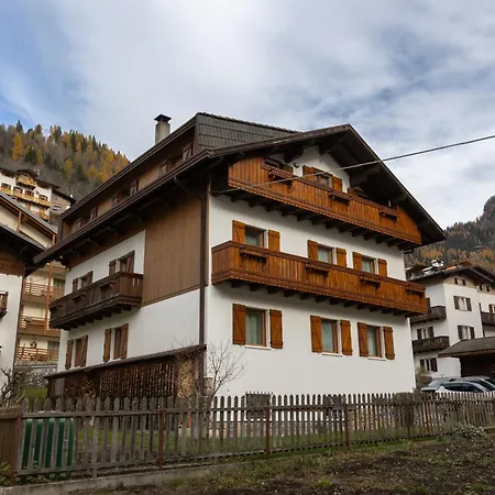 Dolomites Finestra Sul Civetta *